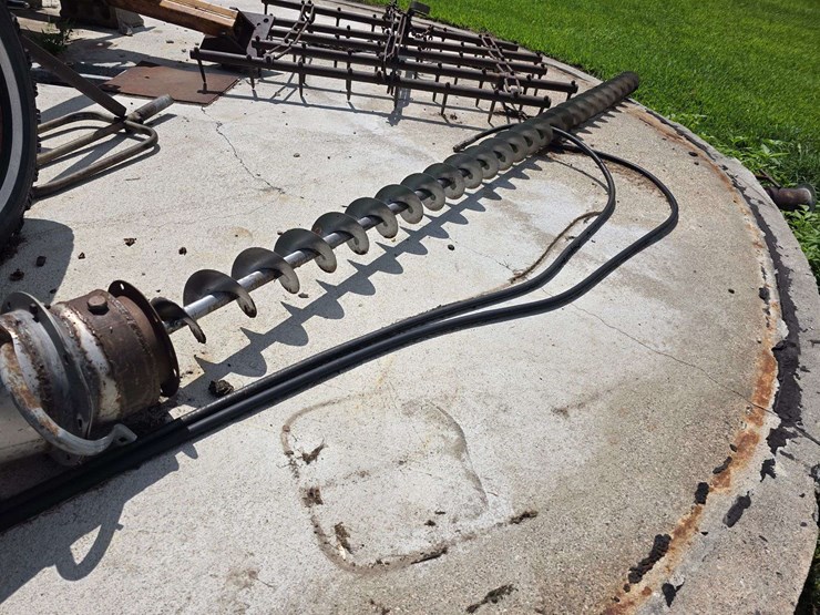 6”-to-8”-incline-auger-for-18’-bin-with-hydraulic-drive,-stainless-steel-tube-image-4