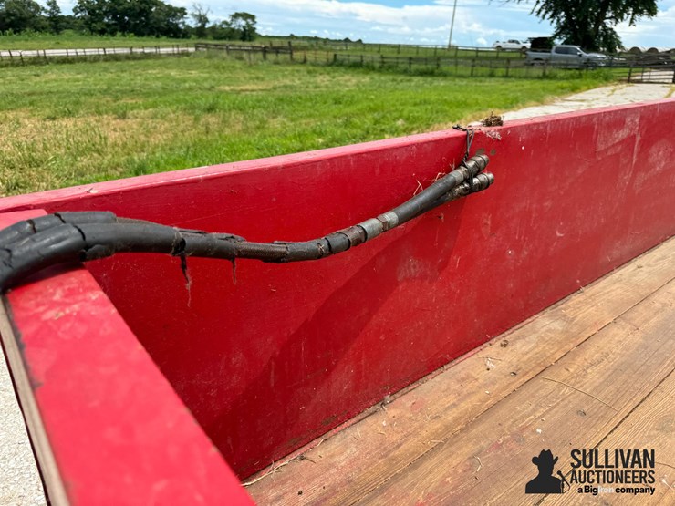 13.5'-barge-wagon-image-7