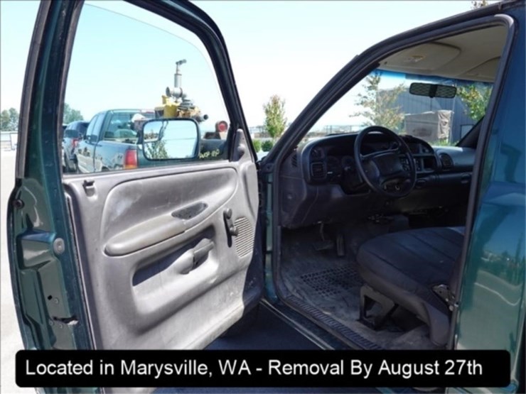 2001-dodge-2500-image-22