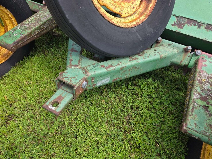 john-deere-27-image-9