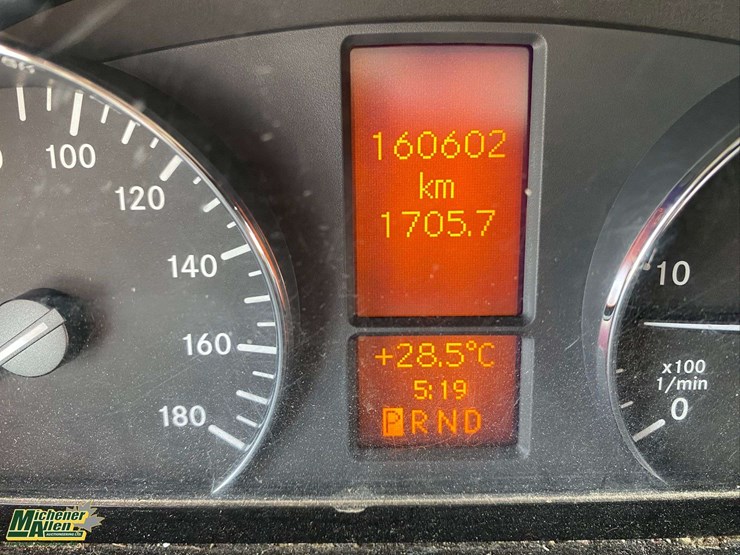 2016-mercedes-benz-sprinter-2500-image-23