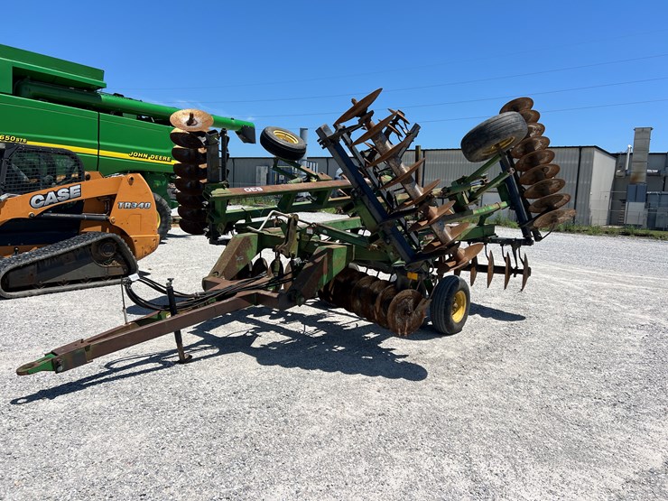 john-deere-630-image-9