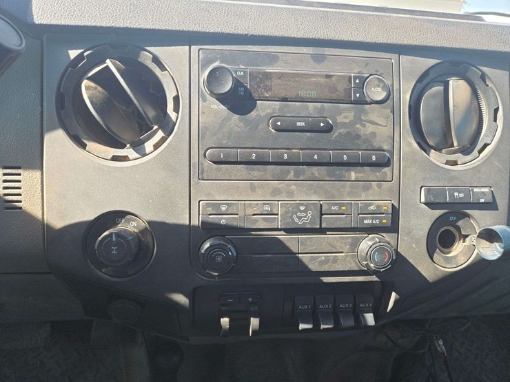 2012-ford-f350-image-21