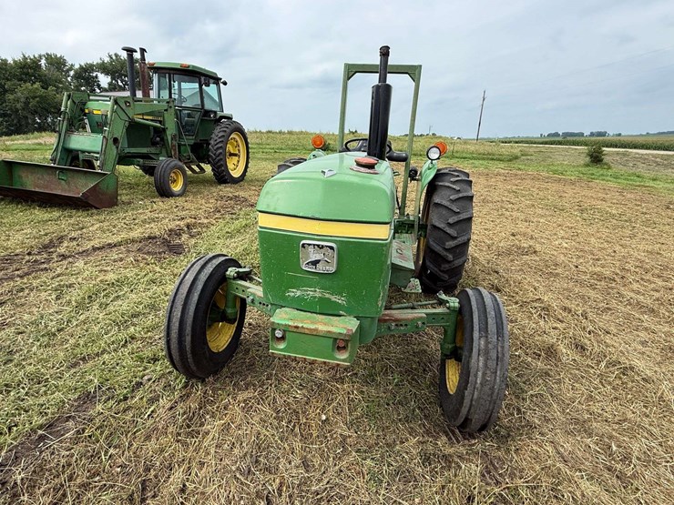 1982-john-deere-2040-image-13