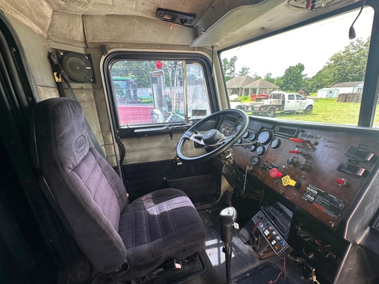 1992-peterbilt-377-image-20