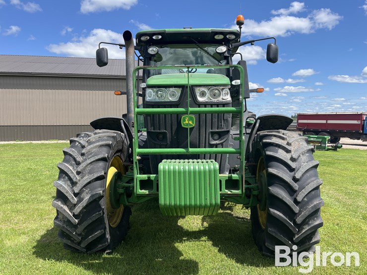 2011-john-deere-7215r-image-2