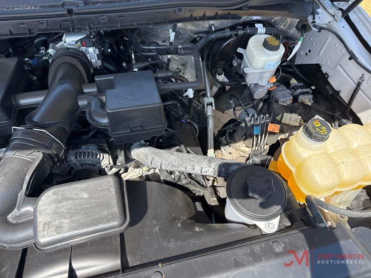 2022-ford-f250-xl-image-18
