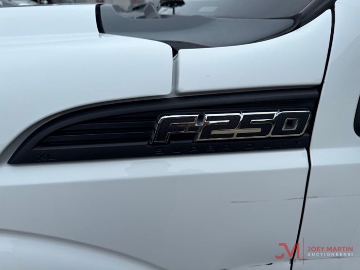 2016-ford-f250-xl-image-7