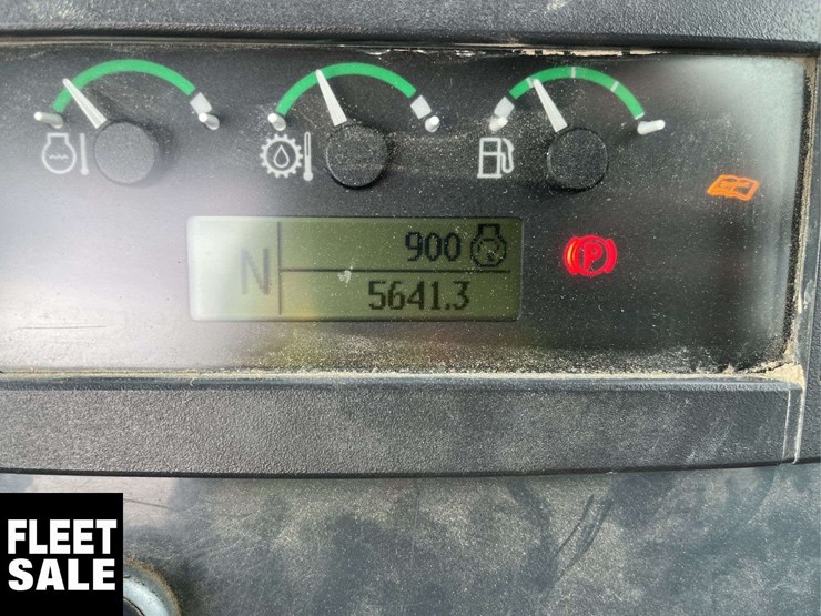 2014-deere-410k-image-5
