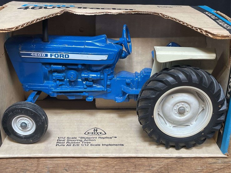 1/12-ford-4600-nib-ertl-image-2