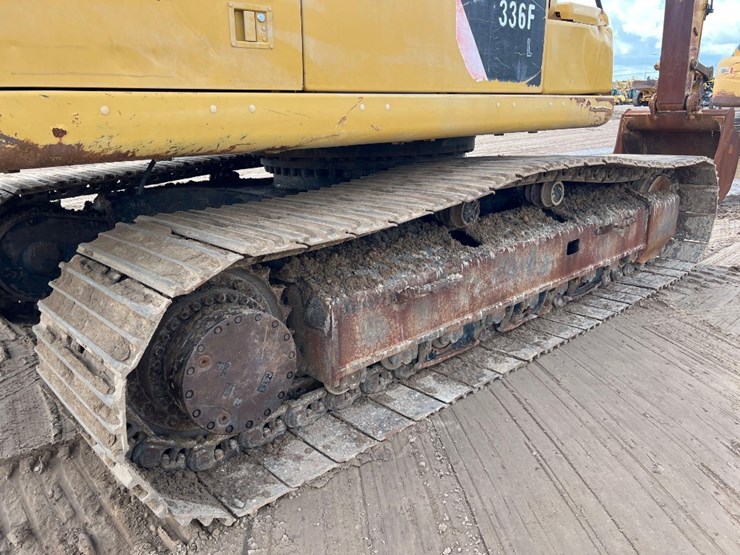 2015-caterpillar-336fl-image-15