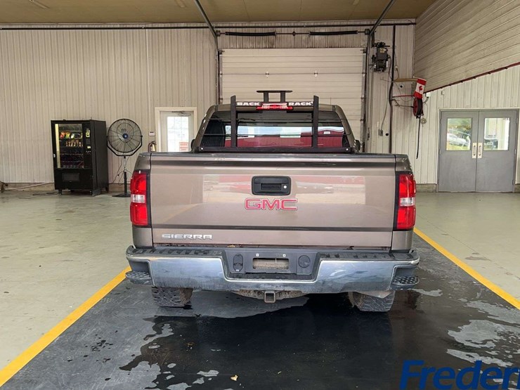 2014-gmc-sierra-1500-image-4