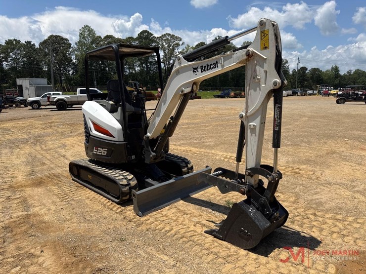 2021-bobcat-e26-image-3