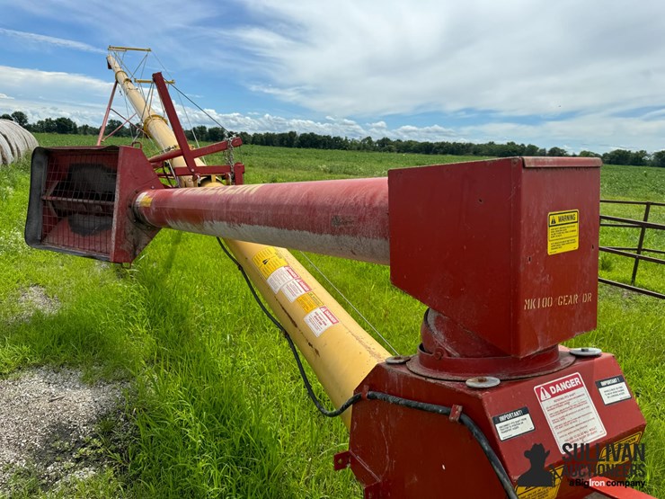 westfield-mk100-71-10"x71'-swing-away-auger-image-5