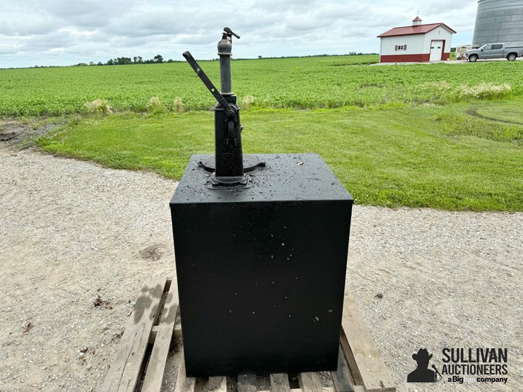steel-bulk-oil-tank-w/-pump-image-6