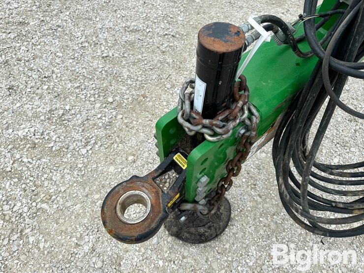 2023-john-deere-2680h-image-9