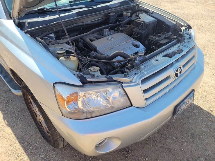 2005-toyota-highlander-image-15