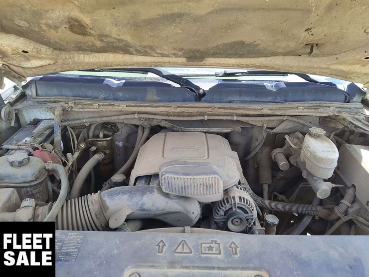 2014-chevrolet-silverado-3500hd-image-25