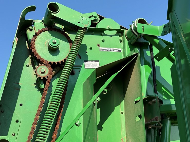 john-deere-468-image-8