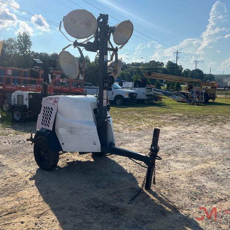 2017 GENERAC MOBILE TOWABLE LIGHT TOWER