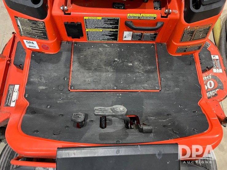 kubota-zd326-image-13