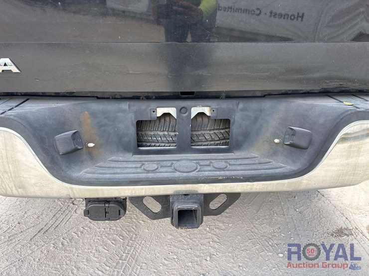 2010-toyota-tundra-image-20