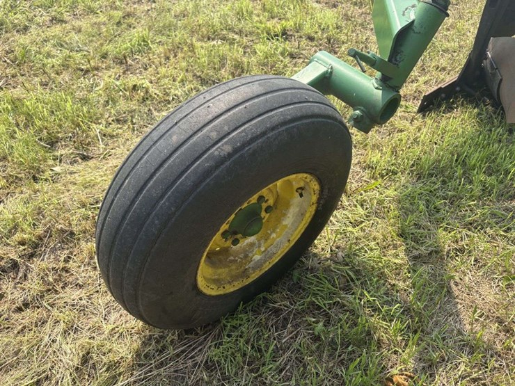 john-deere-3710-image-7