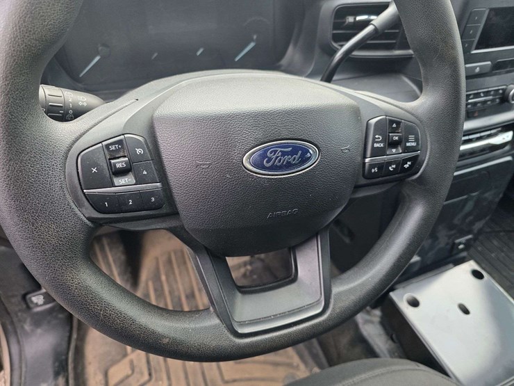 2021-ford-explorer-image-14