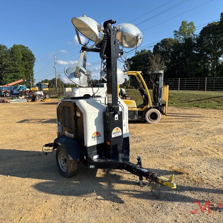 2020ALLMAND NITE-LITE V-SERIES TOWABLE LIGHT TOWER