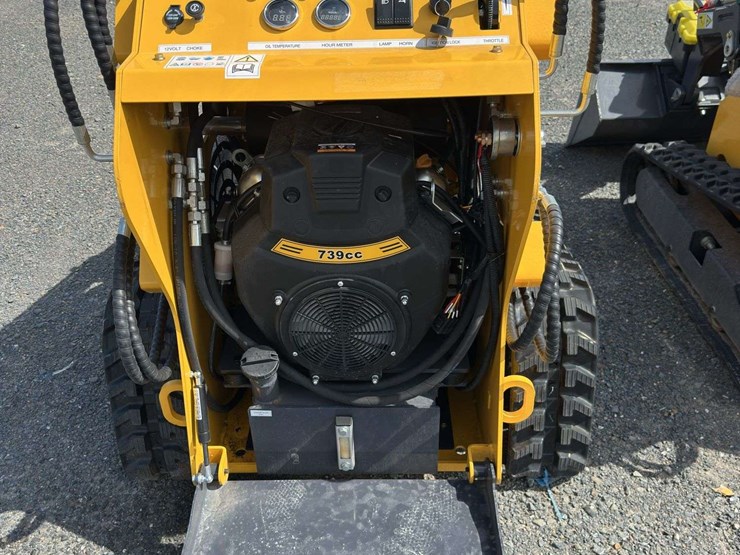 landhero-ldh-t-460-mini-skid-steer-loader-image-5