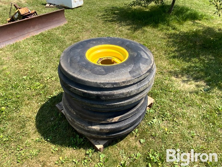 firestone-16.5l-16.1-tires-on-8-bolt-rims-image-3