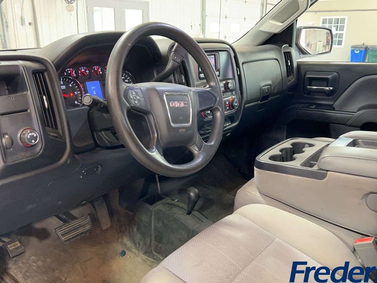 2014-gmc-sierra-1500-image-19