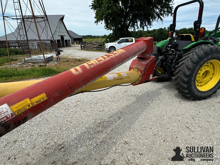 westfield-mk100-71-10"x71'-swing-away-auger-image-11