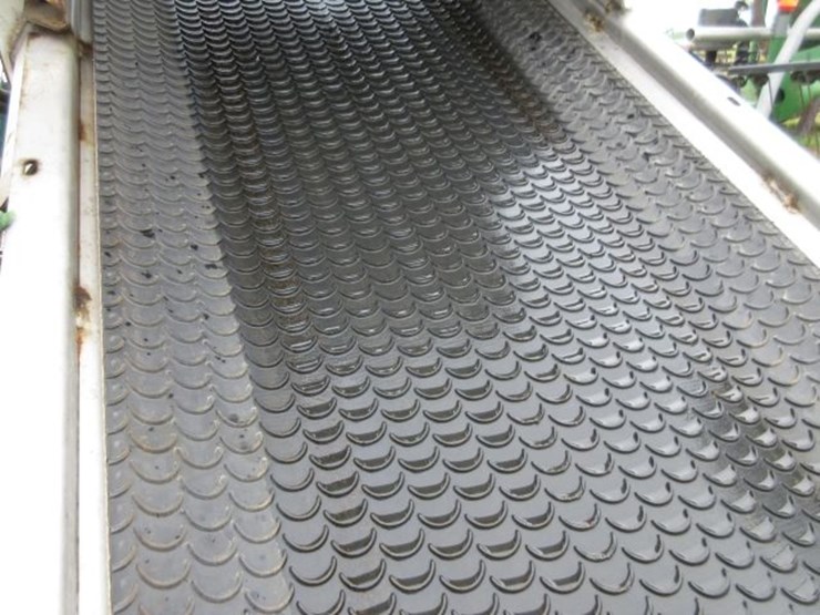 kraus-drive-over-fertilizer-conveyor-image-11