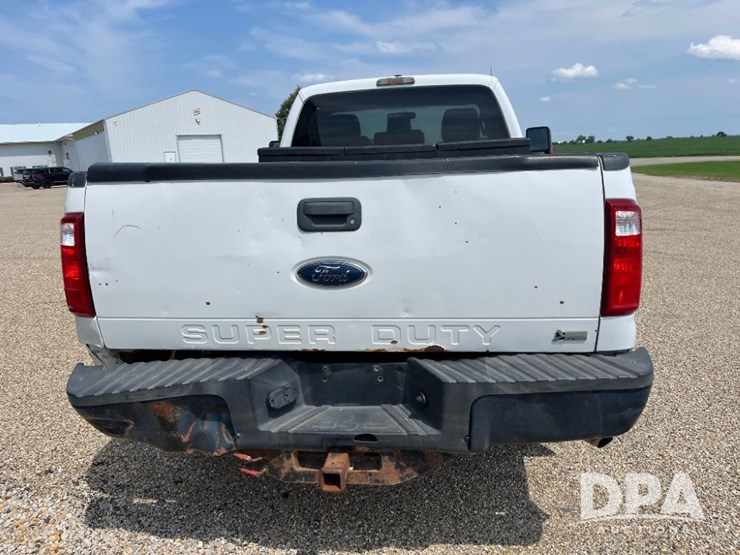 2011-ford-f250-image-13
