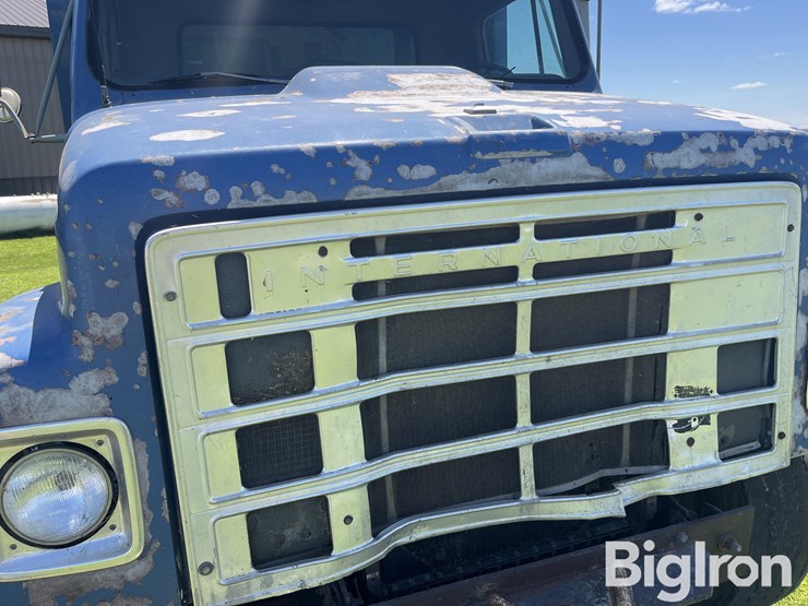 1984-international-f2375-t/a-silage-truck-image-10