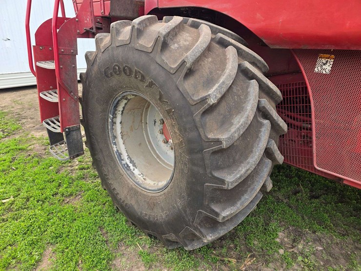 2002-case-ih-2388-image-32