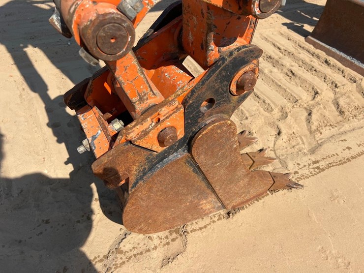 2021-hitachi-zaxis-35u-excavator-image-9