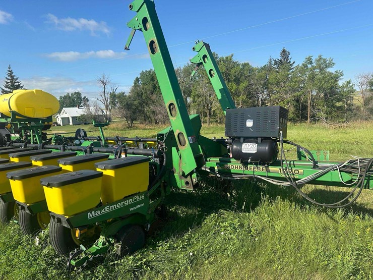 john-deere-1770-image-3
