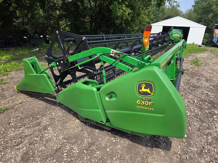 john-deere-630f-image-4