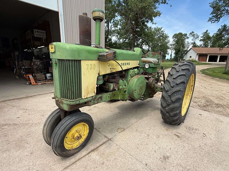 1959-john-deere-730-image-16