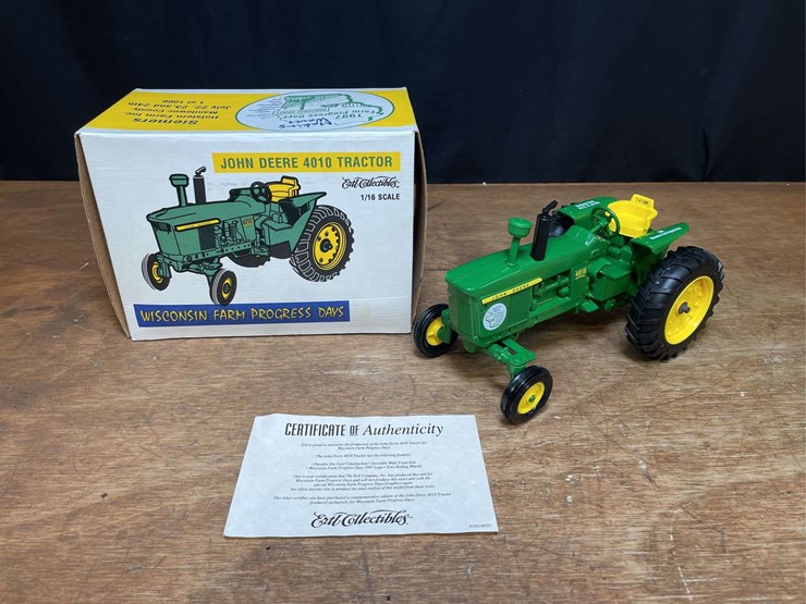 1/16-john-deere-4010-1997-wisconsin-nib-ertl-image-1