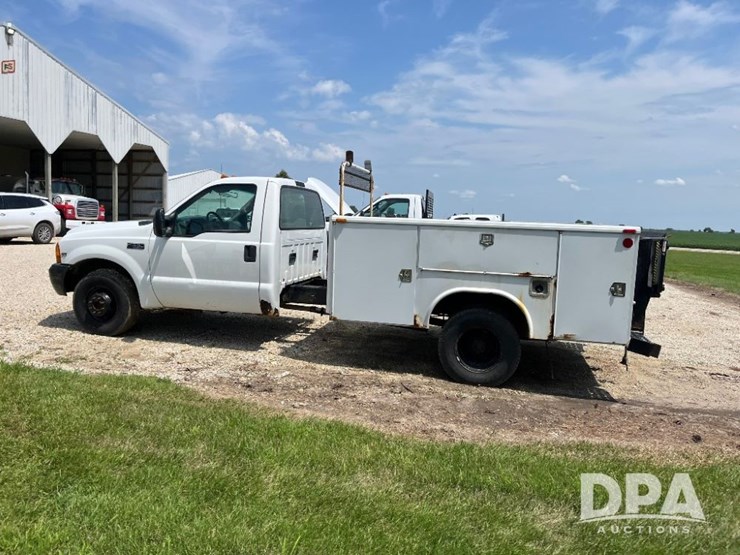 2000-ford-f350-image-15