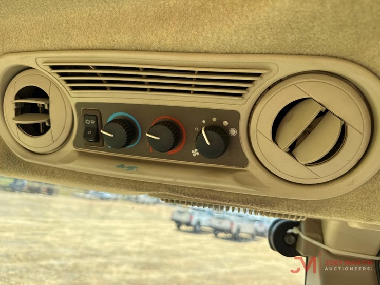 john-deere-6105e-image-20