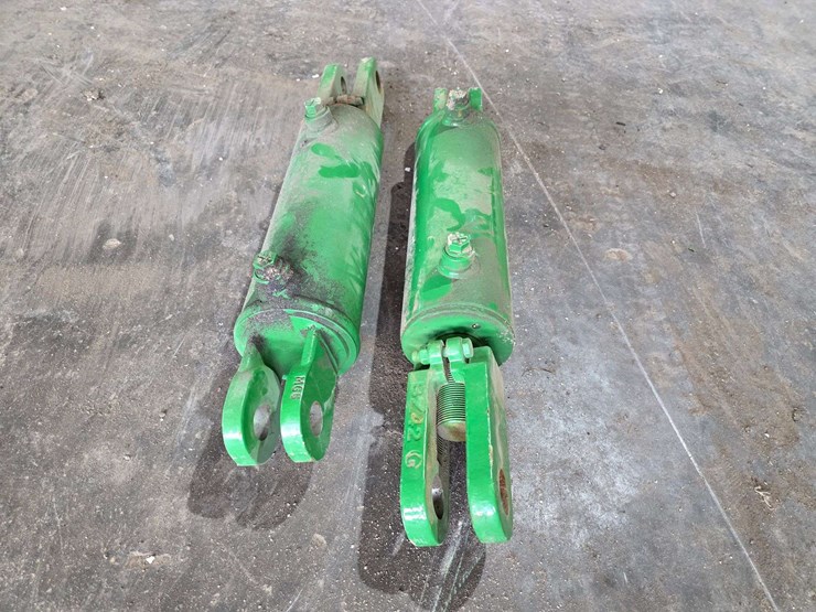 john-deere-12-image-6