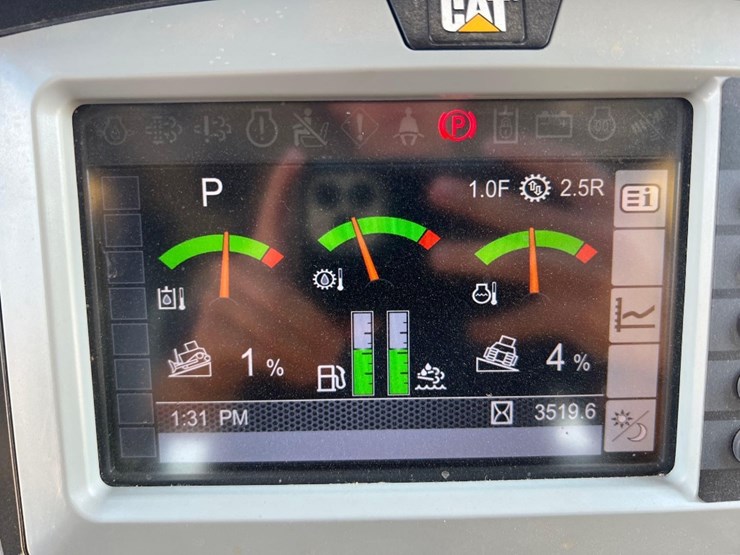2019-caterpillar-d6t-lgp-image-43