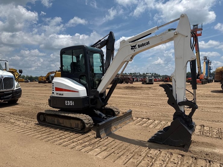 2015-bobcat-e35-image-6