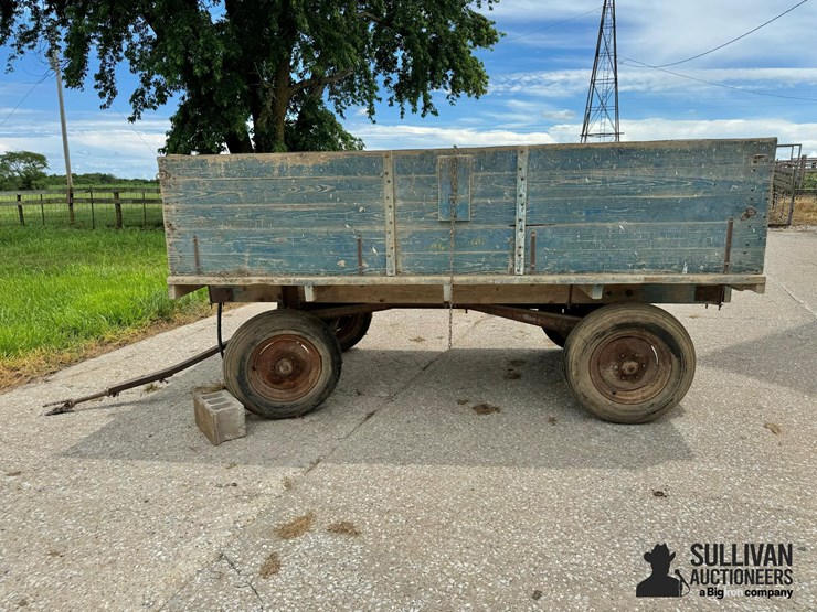 monarch-wooden-barge-wagon-on-case-running-gear-image-8