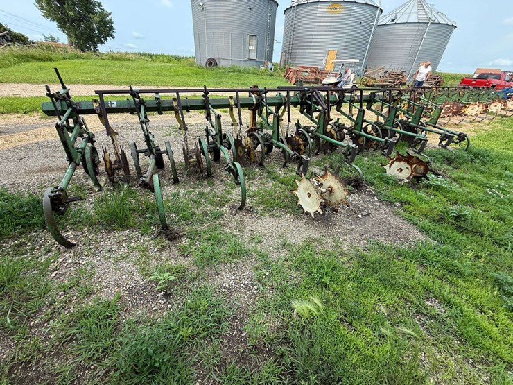 john-deere-8-image-6