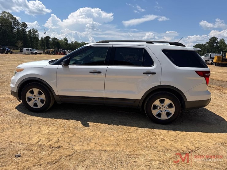 2014-ford-explorer-image-5